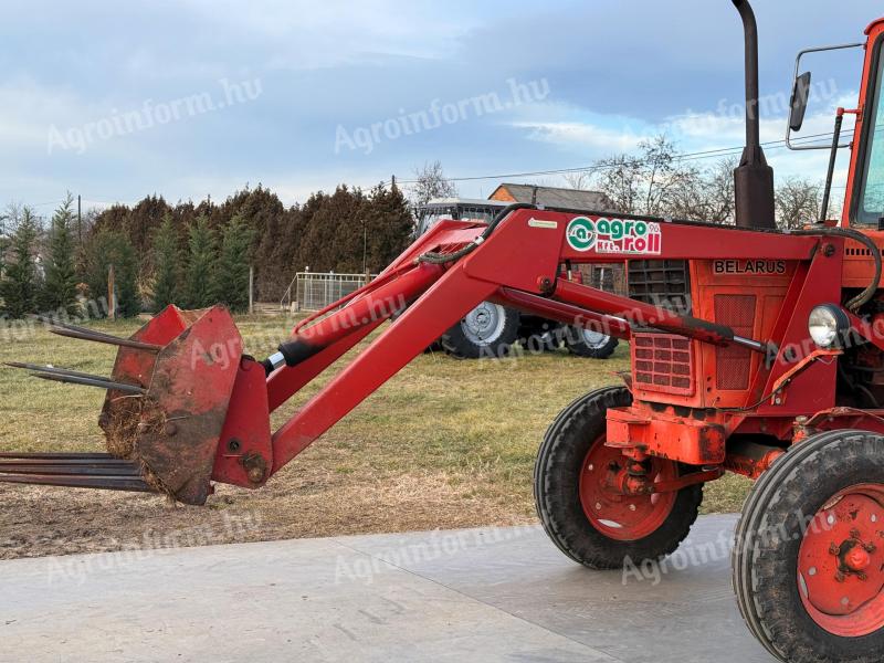 MTZ traktor homlokrakodó