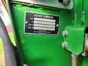 John Deere 608C