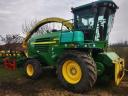 JOHN DEERE 7300 Silózó