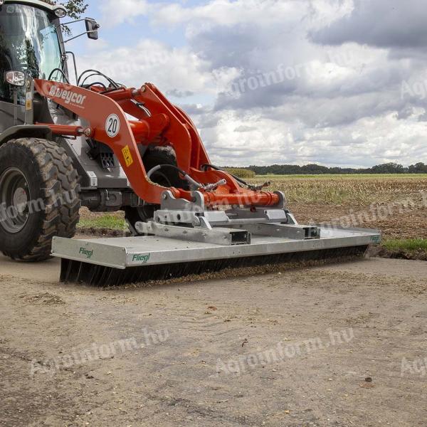 FLIEGL LÖWE Seprőgép 2000 mm ÚJ, KEDVEZŐ ÁRON, GARANCIÁVAL!