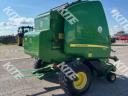 John Deere 854