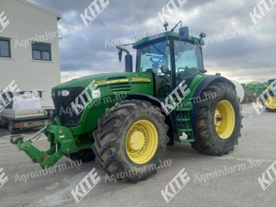 John Deere 7920