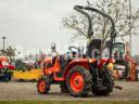 Kubota 12 LE Traktor bukókerettel