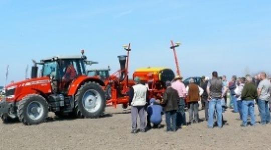 A Väderstad, a Massey Ferguson és az AGRO.bio tavaszi rendezvényei a hatékonyság növeléséről szóltak…