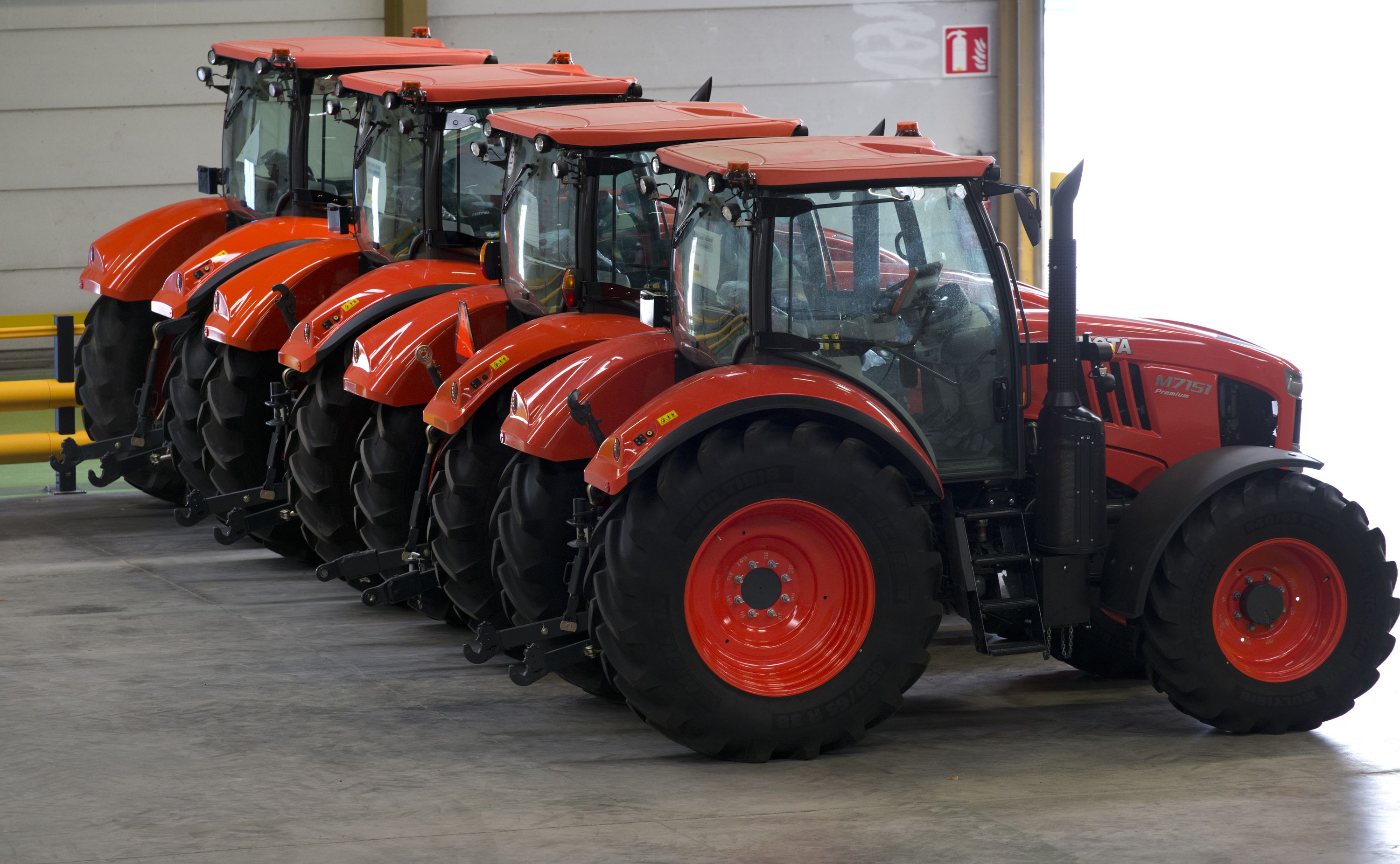 minden 21.percben új traktor születik