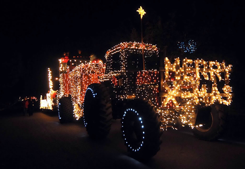 Karácsonyi felvonulás traktorokkal