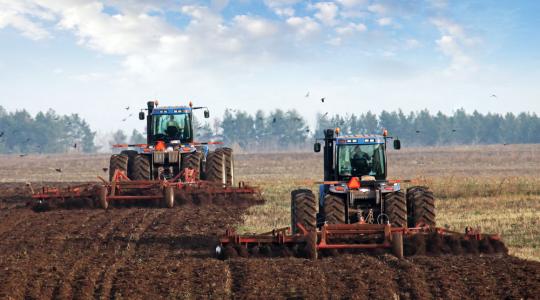 Büntetnek bennünket, jaj de jó! – Riport az orosz mezőgazdaság jelenéről