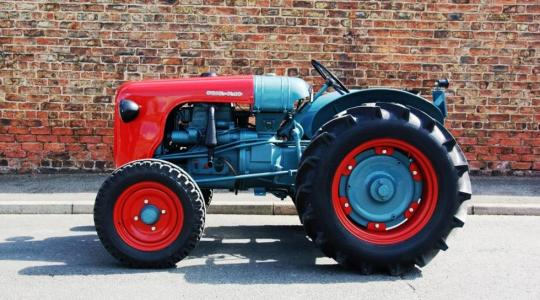 Íme egy 110 ezer dolláros traktor