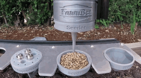 Ez a robot tényleg egyedül kertészkedik, és nem hibázik! (+Videó)