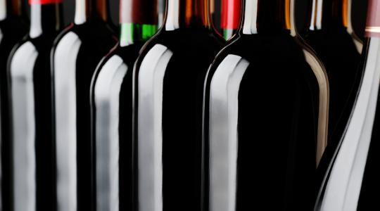 Hány éves a világ legrégebbi bora? 