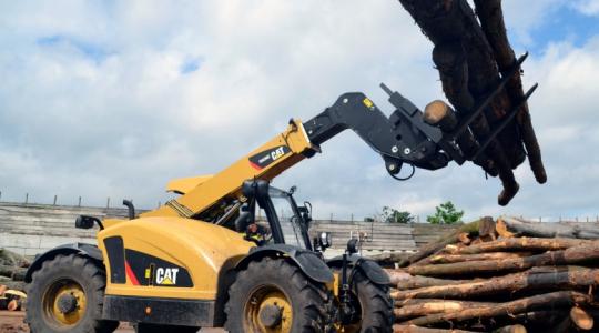 A következő két évben megújúlnak a Caterpillar teleszkópos rakodói