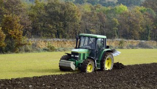 Hol a legdrágább a termőföld és meddig emelkednek az árak idén?