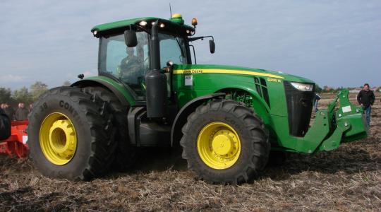 Lízingdíj-támogatás igényelhető új mezőgazdasági gép és berendezés beszerzéséhez