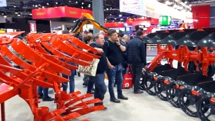 Világrekorder gépet is bemutatott a Kuhn az Agritechnicán!