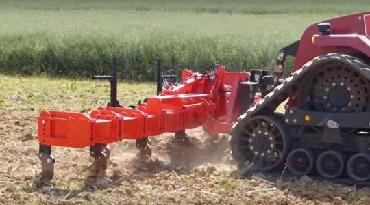 Különleges talajlazítók, amiket más munkagépekkel kombinációban is használhatunk – VIDEÓ