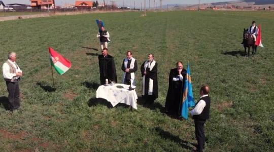 Rendhagyó, virtuális búzaszentelő ünnepséget tartottak Csíksomlyón