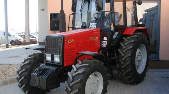 Piaci helyzetkép, gépújdonságok és univerzális traktorok összecsapása