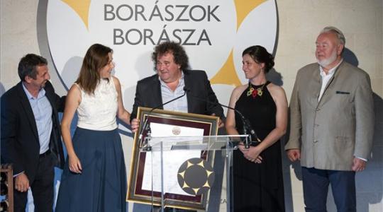 Tokaj-hegyaljai borászt választottak idén a Borászok borászának