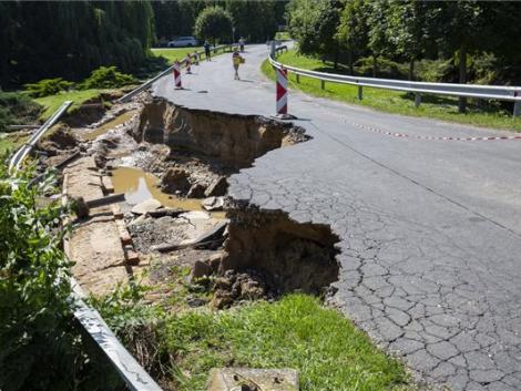 Eszméletlen viharkárok – FRISSÍTVE – lokálisan 150 milliméter eső pár óra alatt! – KÉPEK
