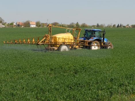 Több mint 20 éve betiltott növényvédő szer maradványait is megtalálták a levegőben