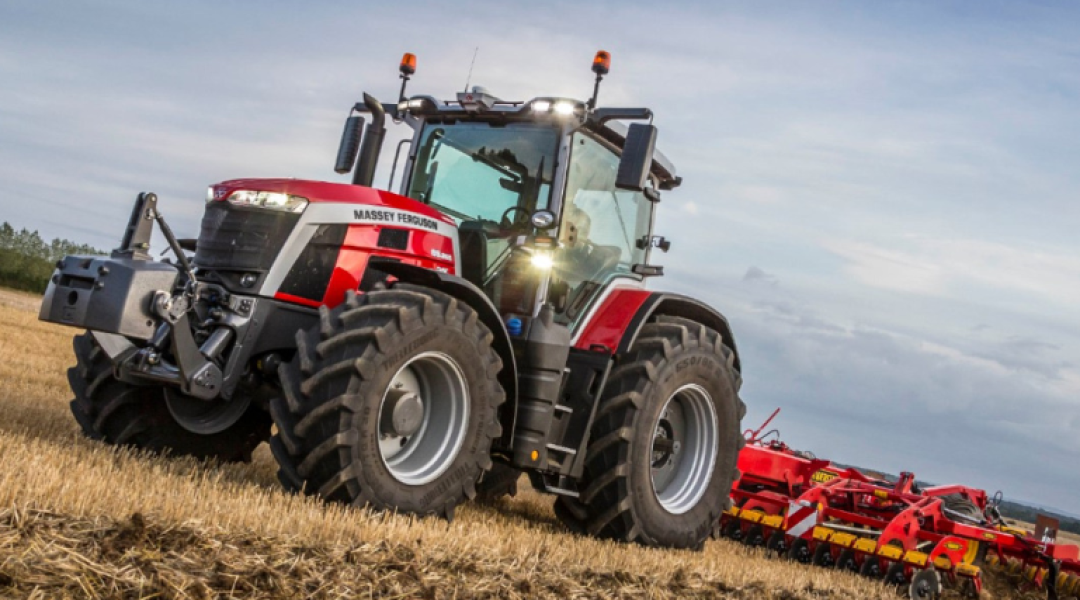 Bemutatkozik a vadiúj Massey Ferguson 8S traktor! – teljesen új korszak kezdődik