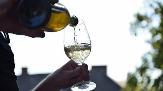 Országos szinten csökkent a borfogyasztás, de a helyi termékeket jobban viszik