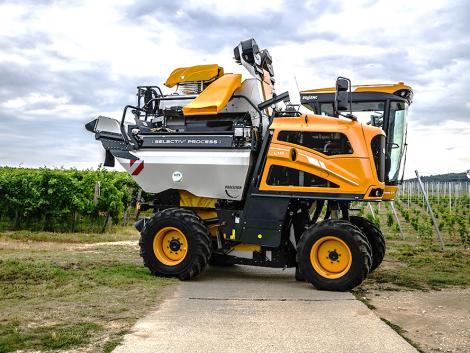 Ezzel a géppel gyerekjáték a szüret