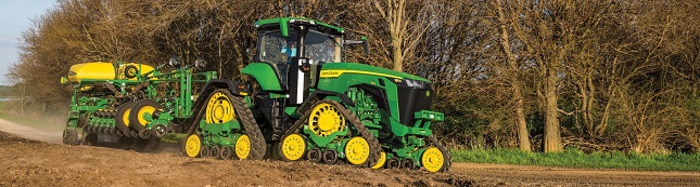 John Deere 8RX hevederes traktor