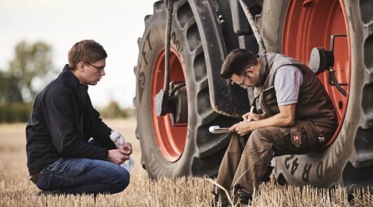 Megnövekedett hatékonyság – CEMOS traktorokhoz: a DLG által is elismert műszaki megoldás