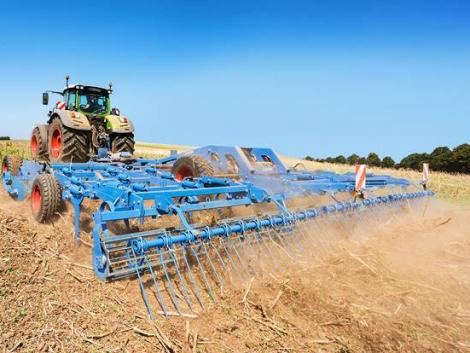 Új hibrid kultivátor, megújult vetőgépek – sok meglepetést tartogat a Lemken