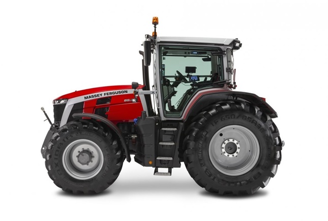 A traktoroknál a modern, szép formáknak a munkát is kell támogatniuk.