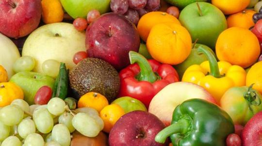 Szőlő, cseresznye, zeller: ezekben találták a legtöbb peszticidet