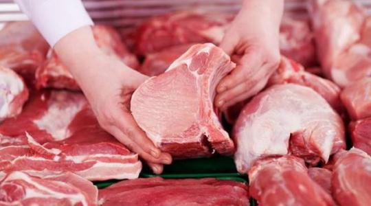 Egy német áruházlánc 95 százalékra emeli a hazai eredetű friss sertéshús arányát