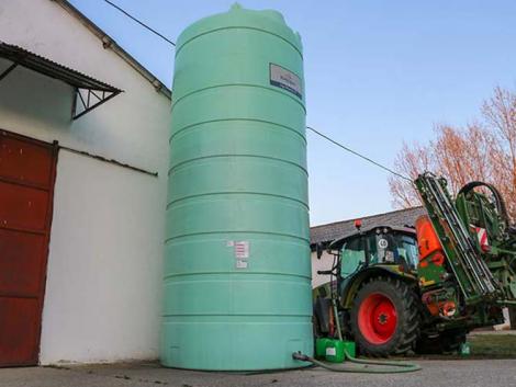 Így tárolja bombabiztosan a folyékony műtrágyát, hogy egy csepp se vesszen kárba! Így tárolja bombabiztosan a folyékony műtrágyát, hogy egy csepp se vesszen kárba!