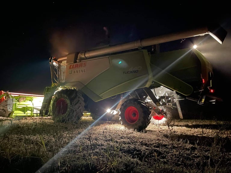 Claas Tucano kombájn