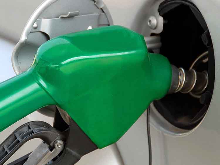700 forint is lehet a benzin literenkénti ára?
