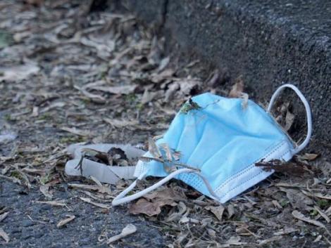 Ha ez így megy tovább, az eldobható maszkokba fulladunk bele