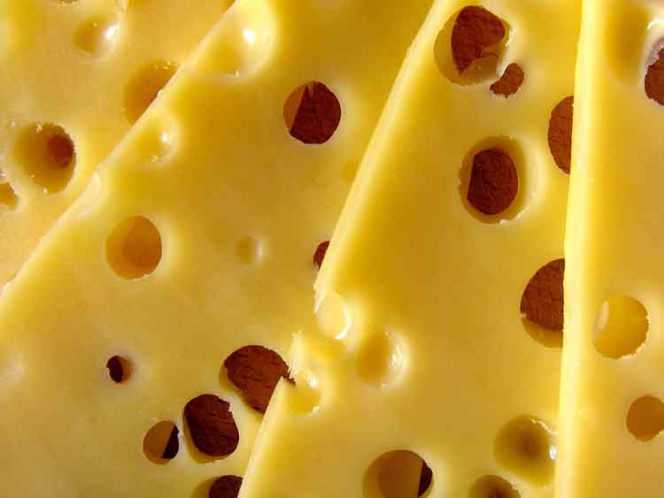 A sajtraktár a raktárkészletének egy részét ellopták