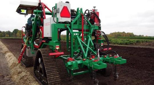 E-Trike elektromos kerti gép kicsiben és konzolos traktorok – ilyeneket még biztos nem láttál!