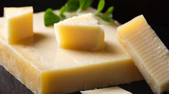 Mutatjuk, milyen anyaggal turbózhatják fel a sajtokat és a vajat