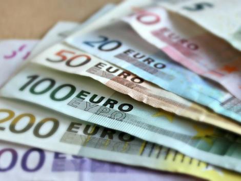9 euróra emelkedhet Olaszországban az óránkénti minimálbér