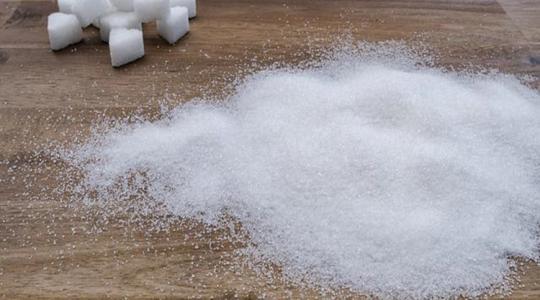 Szerbia: elfogyott a cukor a boltokból