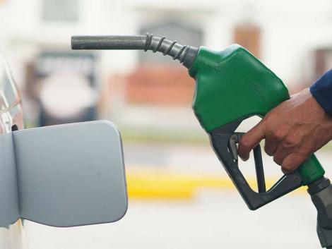 Őrületes csökkenésben az egyik üzemanyag ára. Kitalálod, melyik?
