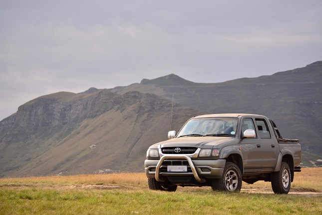 Toyota pickup mezőn