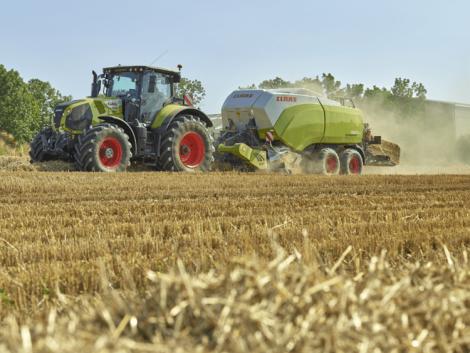 Új teljesítménynövelő funkciók a CLAAS szögletes bálázókban Új teljesítménynövelő funkciók a CLAAS szögletes bálázókban