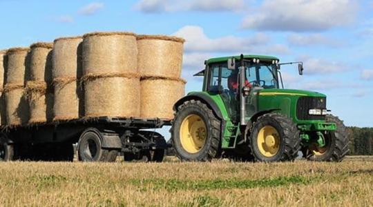 Traktoros vagy? Mezőgazdasági járművet vezetsz? Versenyre fel!