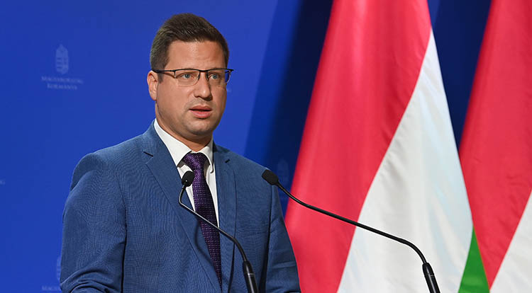 Gulyás Gergely Miniszterelnökséget vezető miniszter a kormányinfón 2022. szeptember 8-án – Fotó: MTI/Máthé Zoltán
