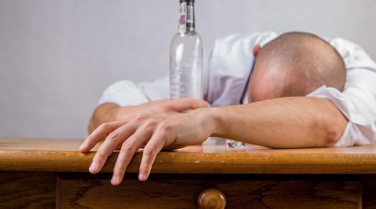 Nálunk a legolcsóbb az alkohol – ez mindent megmagyaráz? 