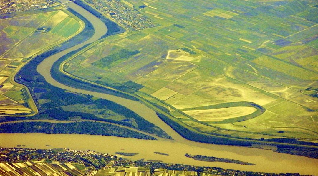 Az elmúlt 48 órában jelentős mennyiségű csapadék hullott a Felső-Tisza vízgyűjtőjén - Kárpátalján átlagosan 50 mm, helyenként akár a duplája is -, míg az országban és Erdélyben 25-35 mm eső esett. Kép: Wikipédia