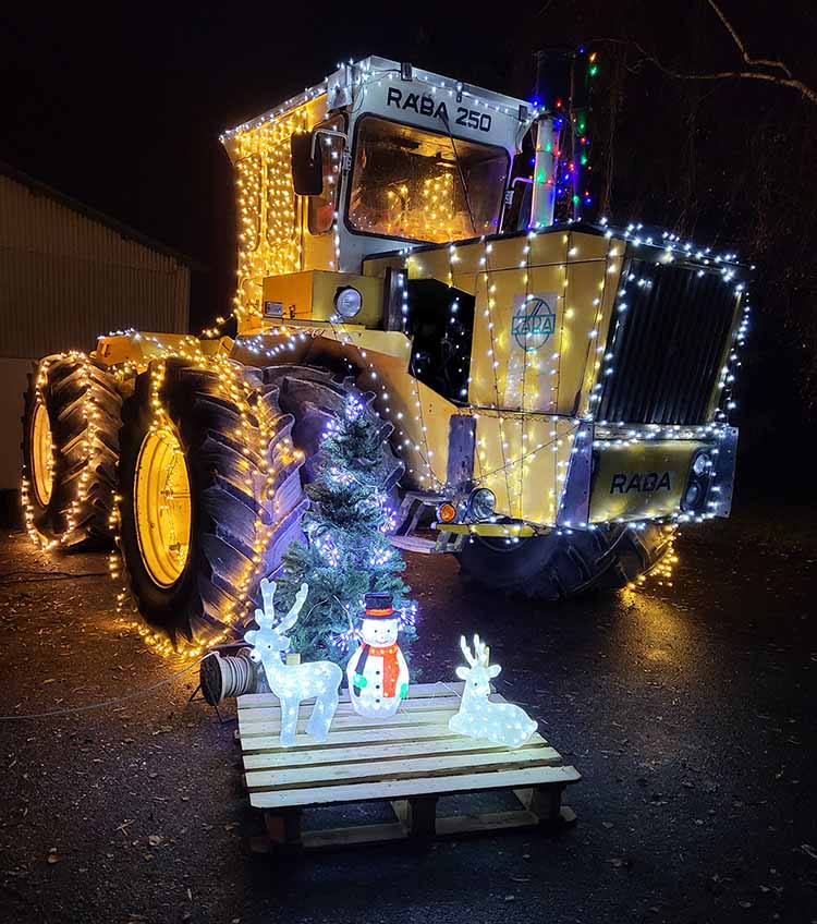 Rába Steiger karácsonyi traktor